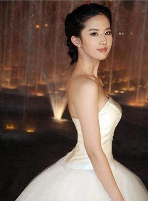 明星大写真,揭秘明星大写真背后的故事