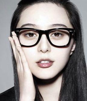 明星白的吓人,揭秘恐怖背后的真相